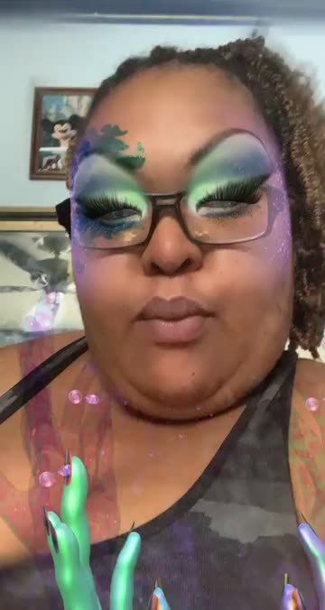 Preview for a Spotlight video that uses the Drama Queen Lens