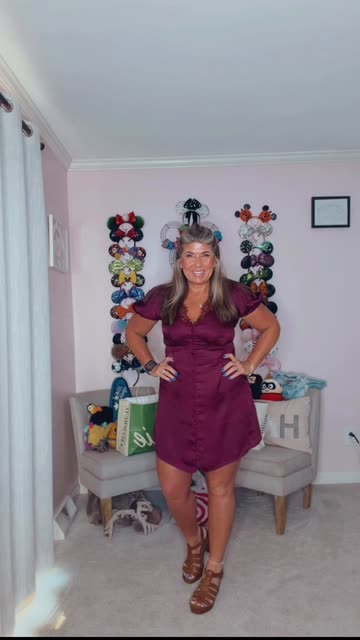 Sharon Adams-Blaum's Happy Thursday Style & Disney Magic