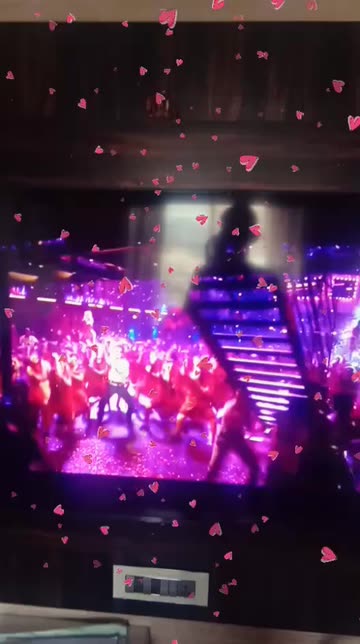 Preview for a Spotlight video that uses the love glasses Lens