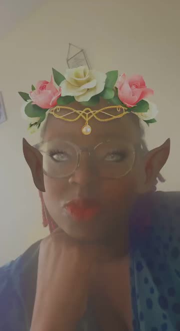 Preview for a Spotlight video that uses the Elf Crown Lens