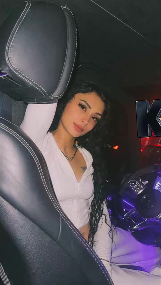 kristina001_00