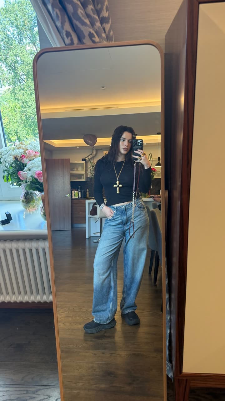 محتوى سناب شات لـ Bella Thorne