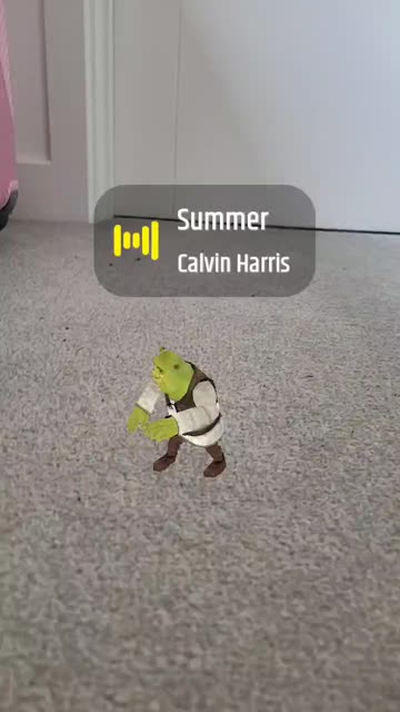 Shrek Dancing Lens by Priyanshu Chaturvedi - Snapchat Lenses and Filters