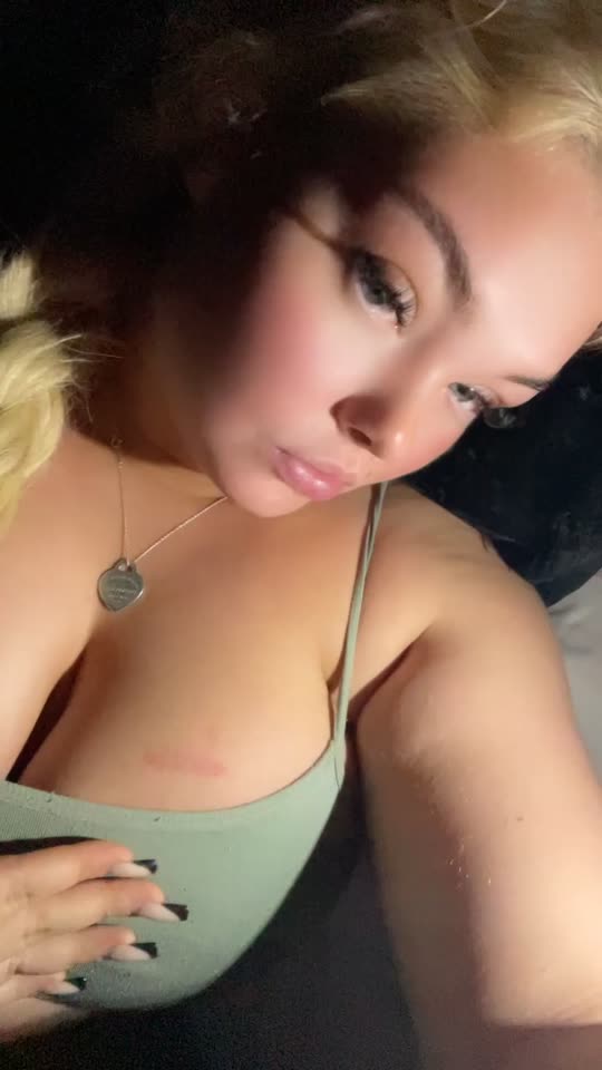 amberevans_xo