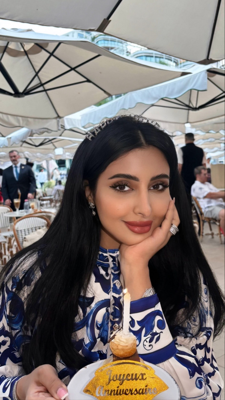 محتوى سناب شات لـ الجوهرة السبيعي في باريس 🇫🇷?
