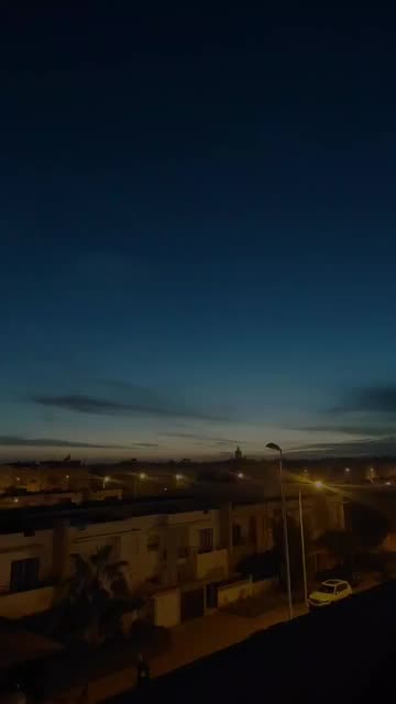 Preview for a Spotlight video that uses the darker light Lens