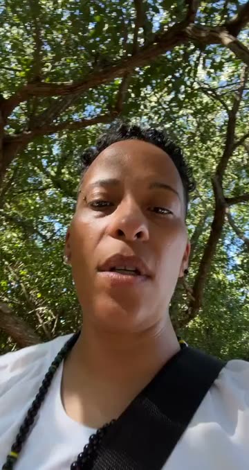 Preview for a Spotlight video that uses the natural catfish Lens