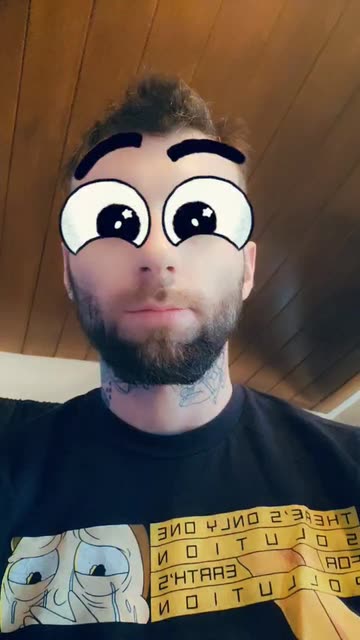 Preview for a Spotlight video that uses the Pop-Up Eyes Lens