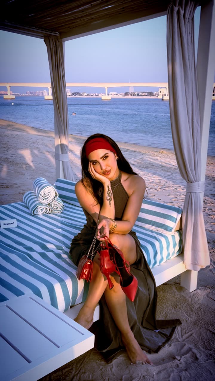 محتوى سناب شات لـ carole atieh