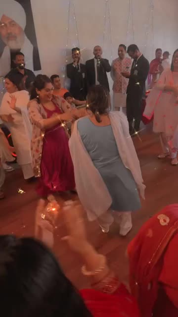 Preview for a Spotlight video that uses the Diwali's Magic Sparkles Lens