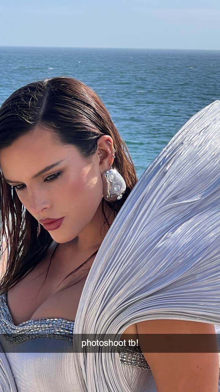 محتوى سناب شات لـ Bella Thorne
