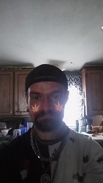 Preview for a Spotlight video that uses the Gold Leaf Hybrid Lens