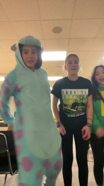 Giselle Santoyo and Friends Dance in Cute Pajamas