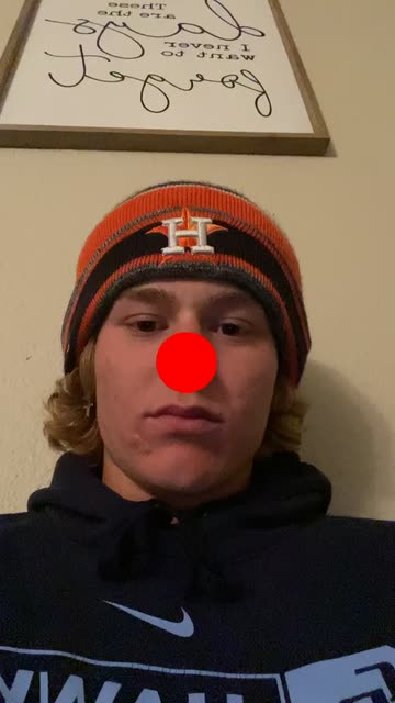 Preview for a Spotlight video that uses the Clown Nose Lens