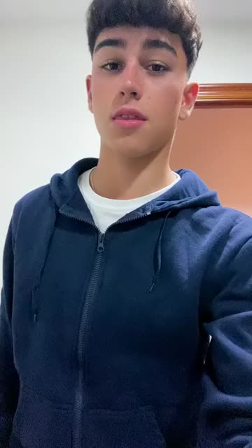 lucasandress_2