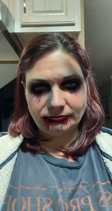 Preview for a Spotlight video that uses the clown mask Lens
