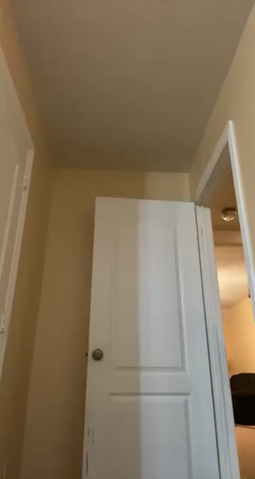 Preview for a Spotlight video that uses the karen Lens