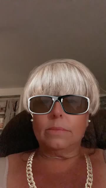Preview for a Spotlight video that uses the Page Hairstyle Lens