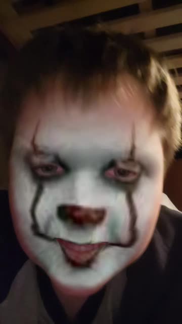 Preview for a Spotlight video that uses the penny wise Lens