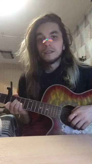 Preview for a Spotlight video that uses the Alien Nose Plaster Lens