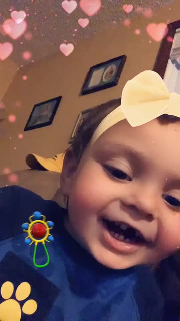 Preview for a Spotlight video that uses the Toddler with Bow Lens