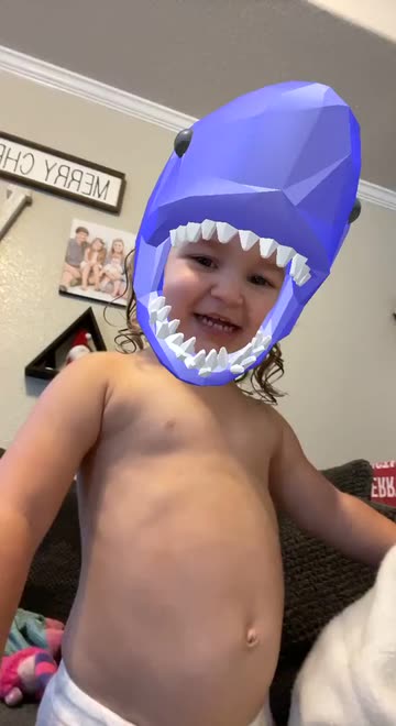 Preview for a Spotlight video that uses the Shark Attack Lens