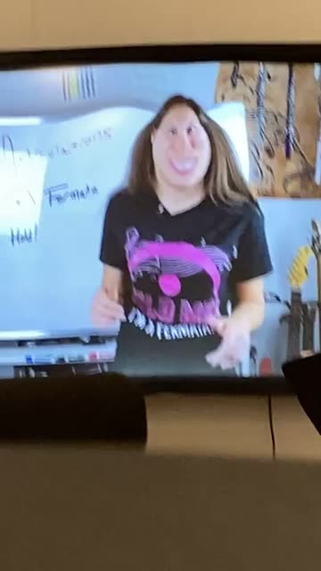Preview for a Spotlight video that uses the Face Smile Funny Lens