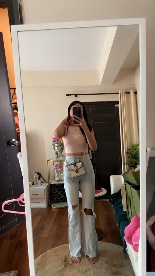 rachel_shar5796