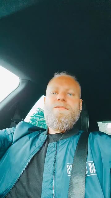 Preview for a Spotlight video that uses the BEACH VIBE V2 Lens