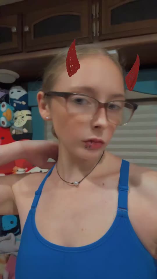 sharkgirlmaddii