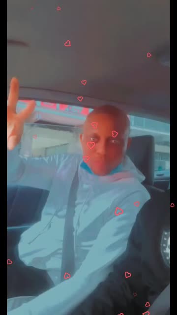Preview for a Spotlight video that uses the blue beauty filter Lens