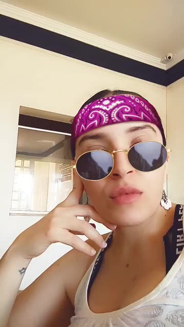 Preview for a Spotlight video that uses the Pink Headband Lens