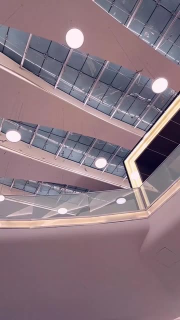 Preview for a Spotlight video that uses the Pink Particles Lens