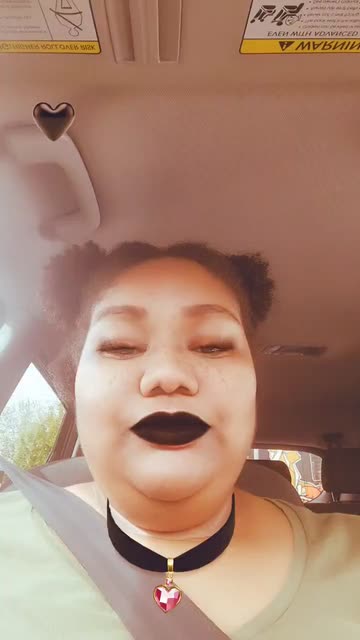 Preview for a Spotlight video that uses the Mocca Heart Lens