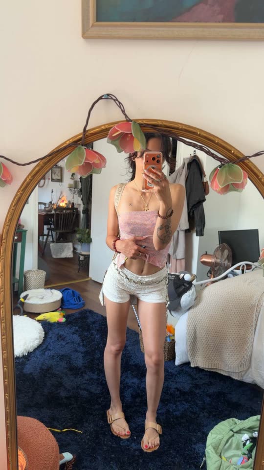 carlywrldxxx