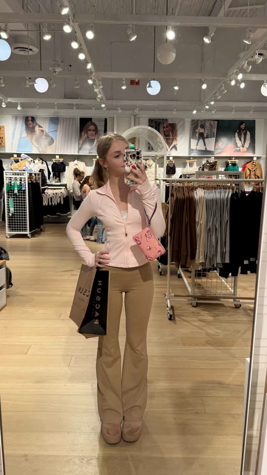 ava.cherrry