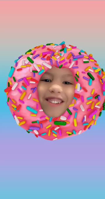 Preview for a Spotlight video that uses the Pink Donut Lens