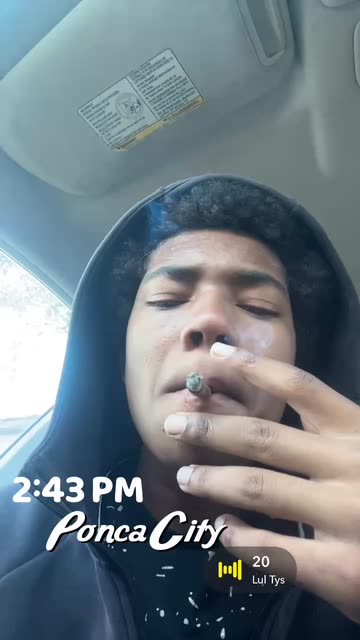 how old.do you have to be to buy cigarettes A majority of surveyed parents didn't know a person must be 21 to purchase  tobacco products in the United States. The federal age limit for buying  cigarettes, vapes, nicotine pouches and other