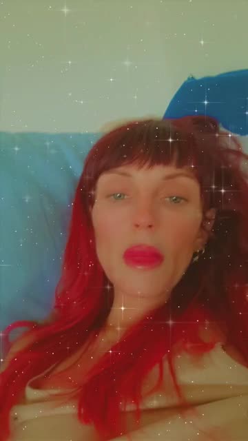Preview for a Spotlight video that uses the Soft Stars Lens