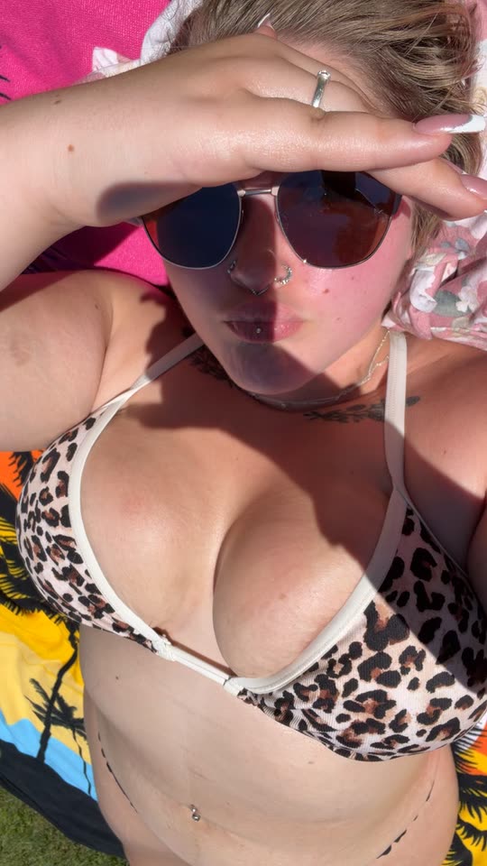 pretty_em1216
