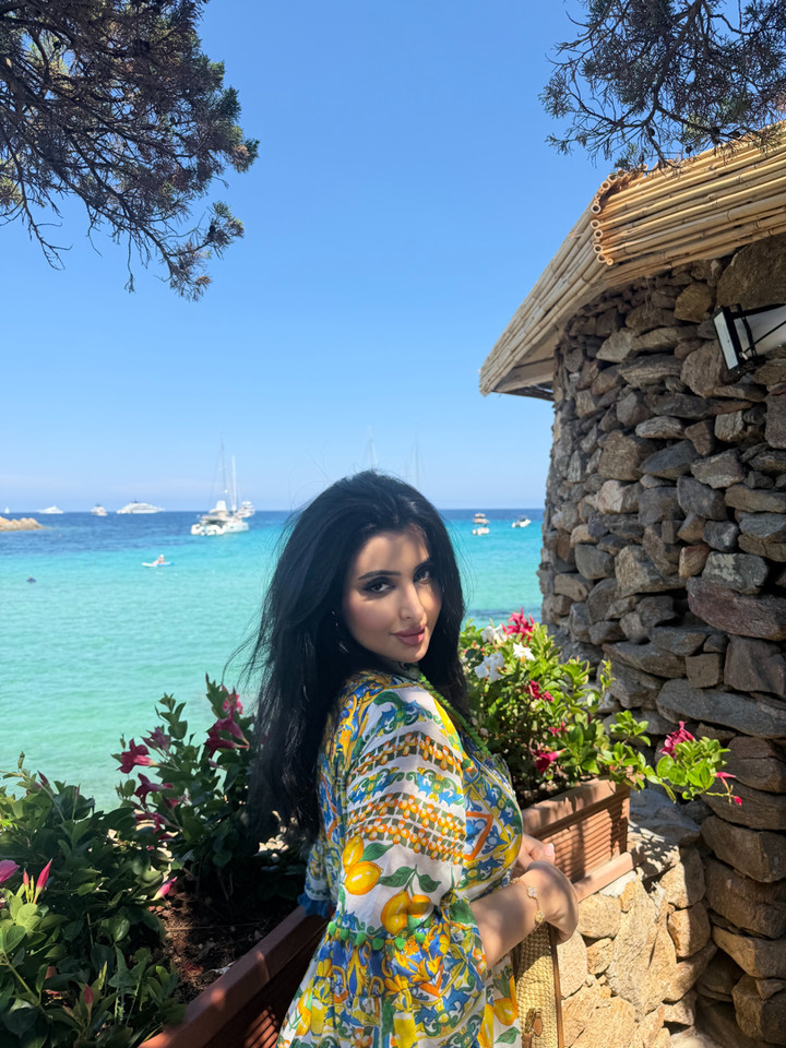 محتوى سناب شات لـ الجوهرة السبيعي في باريس 🇫🇷?