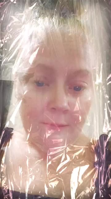 Preview for a Spotlight video that uses the Сellophane Lens