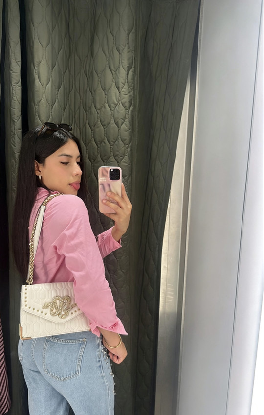 laaa_nell
