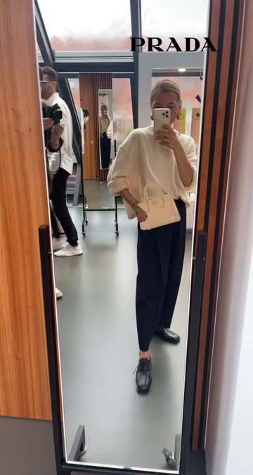 Preview for a Spotlight video that uses the Prada Galleria Bag Lens