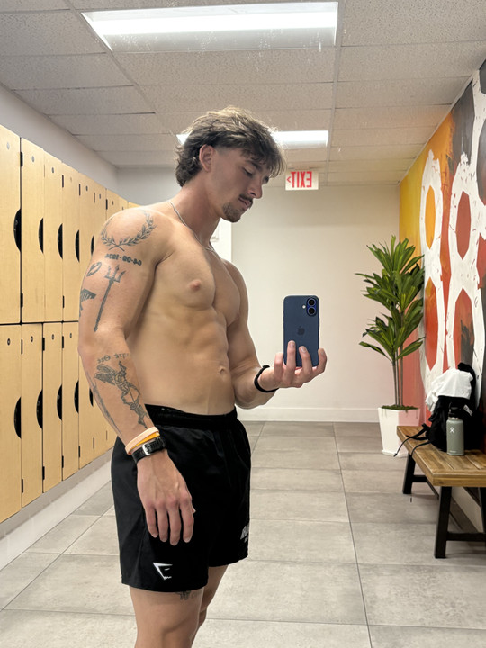 jamesiwhitee