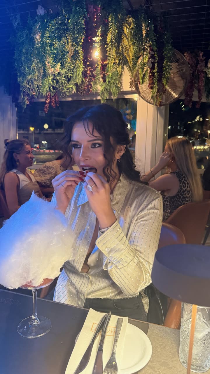 محتوى سناب شات لـ Bella Thorne