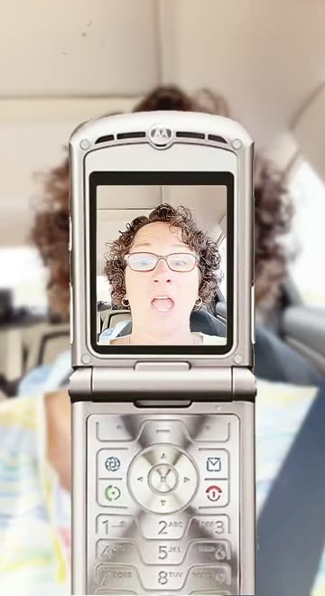 Preview for a Spotlight video that uses the alt phone Lens