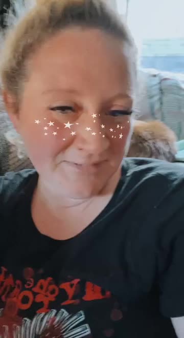 Preview for a Spotlight video that uses the bahamas freckles Lens