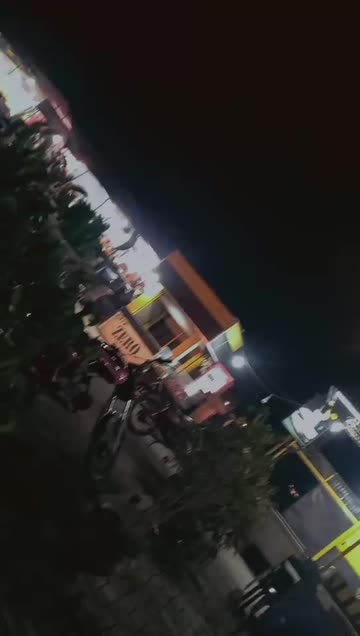 Preview for a Spotlight video that uses the night vibe Lens