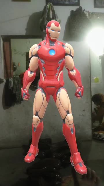 Preview for a Spotlight video that uses the Iron Man 3D Lens